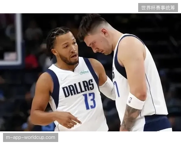 布伦森以场均近27分的表现扛起进攻大旗,成为尼克斯当之无愧的领袖 布伦森以场均近27分的表现扛起进攻大旗,成为尼克斯当之无愧的领袖